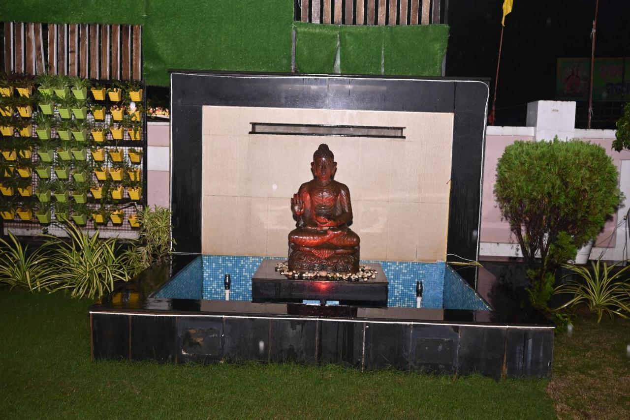 Hotel Sun Green Bhubaneswar Eksteriør billede